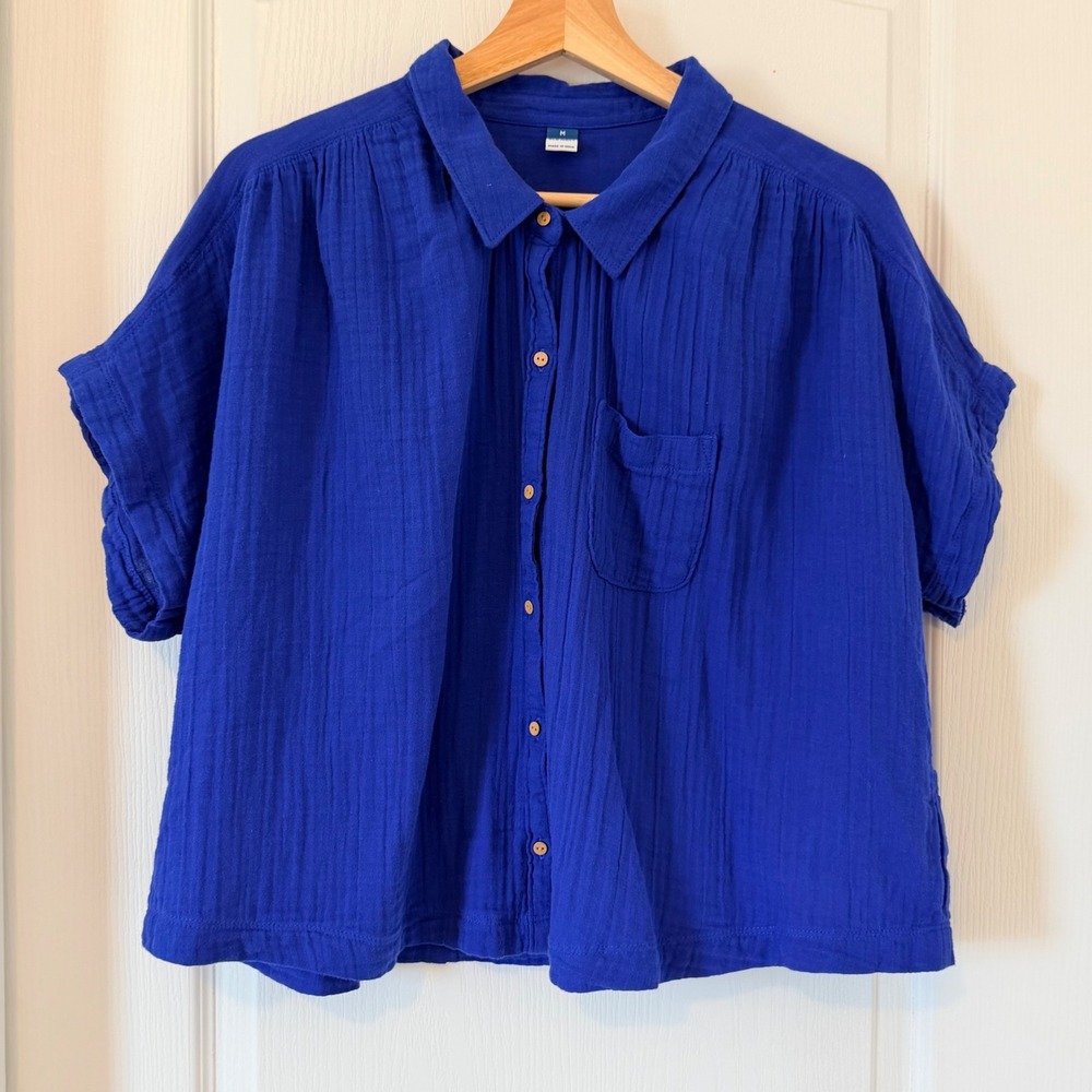 Old Navy Blue Gauze Button Down Shirt Short Sleeve Boxy Crop Top Medium - Picture 2 of 8